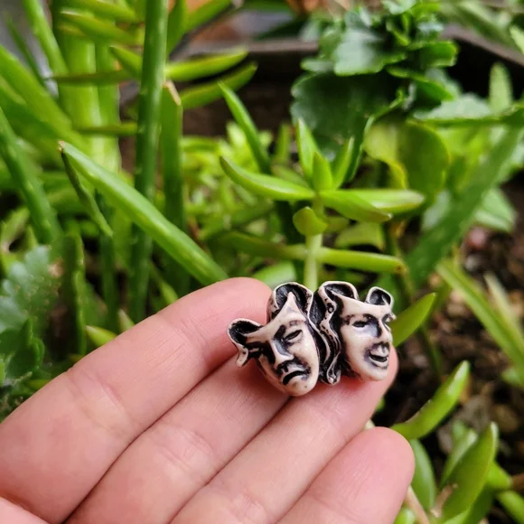 Vintage Celluloid Comedy Tragedy Brooch Pin - Picture 11 of 13